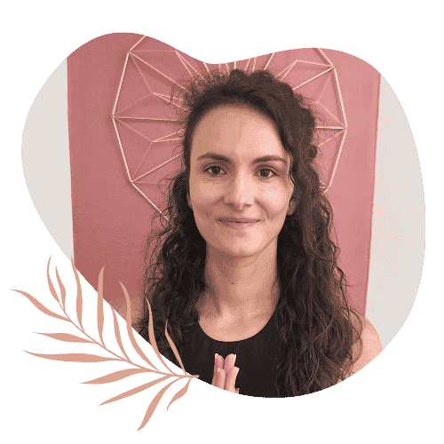 JULIETTE BRAZIER ASHTANGA YOGA SALON DE PROVENCE